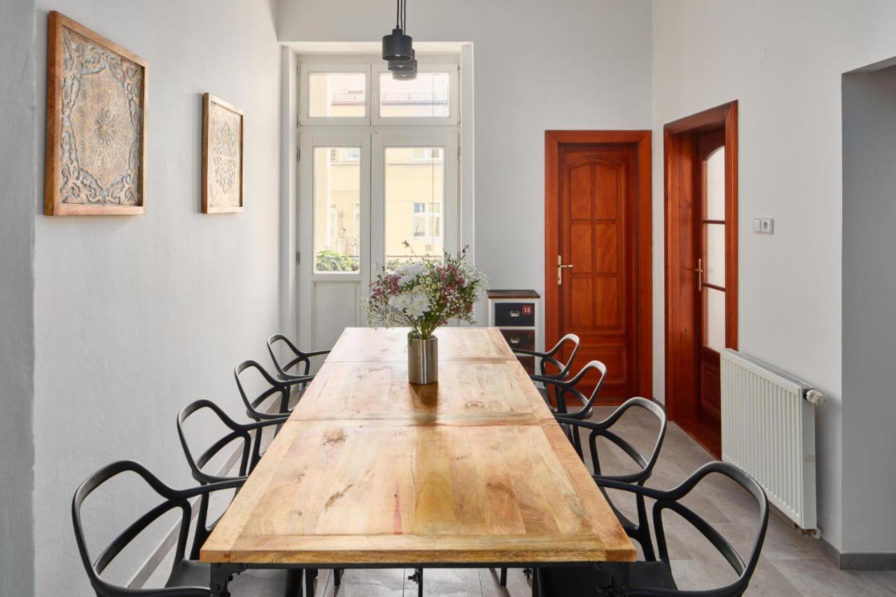Prague Days - Spacious 3Bdr Apartment - Trendy Neighbourhood Eksteriør bilde
